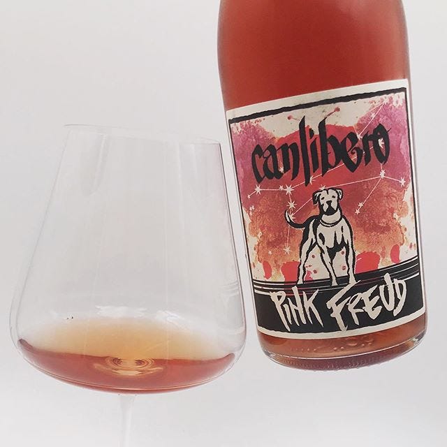 🔥💣 Aglianico Rose aus Kampanien. Stürzt sich rotbeerig, leicht würzig und blumig sekundiert in den Schlund. Als gäbs kein Morgen. Wuff!!! 👌🥂
.
.
#canlibero #pinkfreud #campania #rosato #aglianico #greatstuff #bottlerock #wein #wine #naturwein #naturalwine #vinnature #vinnatural #vinnaturel #vinvivant #realwine #naturalwinelover #lovenaturalwine #weindielen #brauchstwas #weindieler #winewriter #winedealer #austria 🔥💣 Aglianico Rose aus Kampanien. Stürzt sich rotbeerig, leicht würzig und blumig sekundiert in den Schlund. Als gäbs kein Morgen. Wuff!!! 👌🥂
.
.
#canlibero #pinkfreud #campania #rosato #aglianico #greatstuff #bottlerock #wein #wine #naturwein #naturalwine #vinnature #vinnatural #vinnaturel #vinvivant #realwine #naturalwinelover #lovenaturalwine #weindielen #brauchstwas #weindieler #winewriter #winedealer #austria