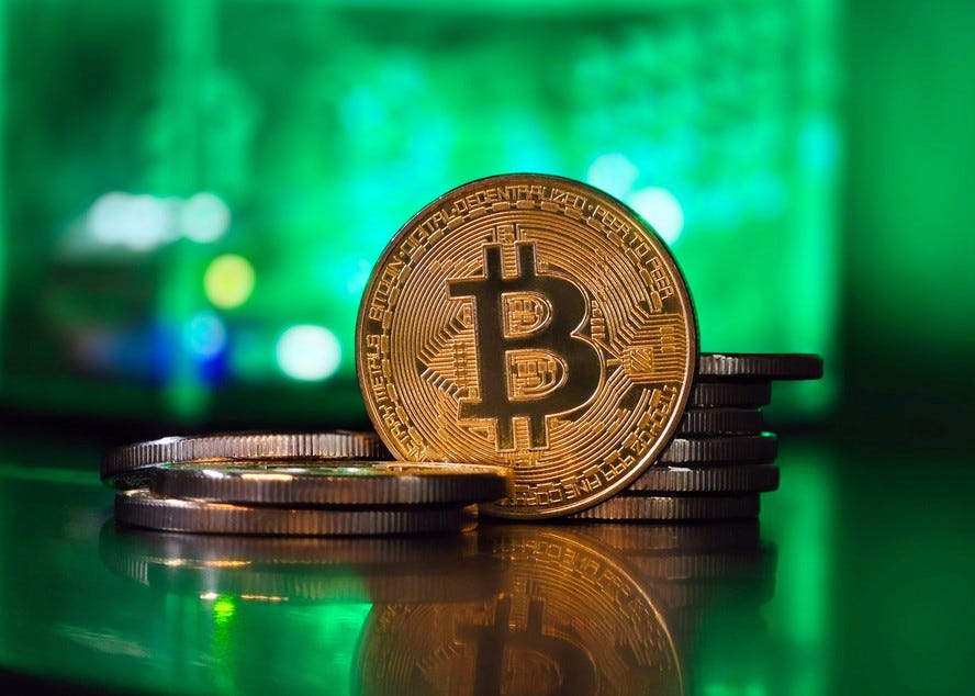 Bitcoin sobe aos US$ 109 mil, mas incerteza sobre tarifas e juros dos EUA  dificultam rali | Criptomoedas | Valor Econômico