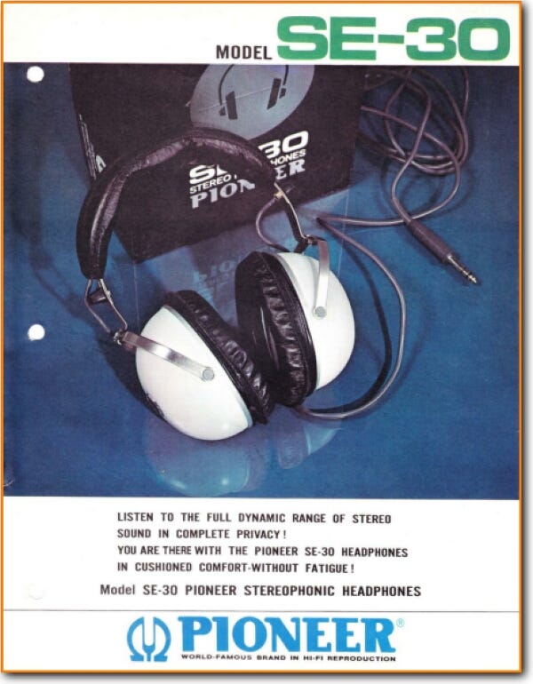 ヘッドホン Pioneer SE30 Headphone Review: Pioneer SE-30 - by Blake Charles Donley