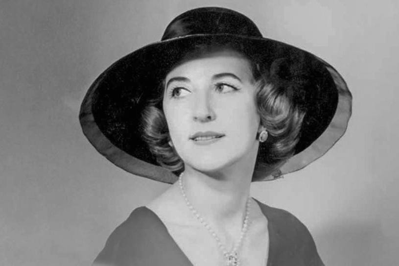 Melinda Esterházy (geborene Ottrubay), Ehefrau des Fürsten Paul Esterházy. Melinda Esterházy (geborene Ottrubay), Ehefrau des Fürsten Paul Esterházy.