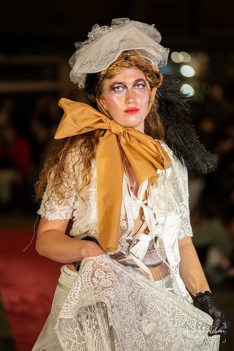 Red Carpet for Victim Fashion