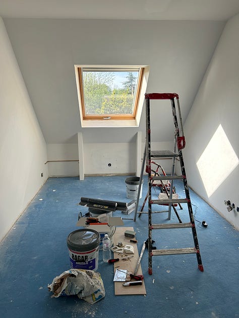 rooms with carpet and wood floors in a house under renovation in France