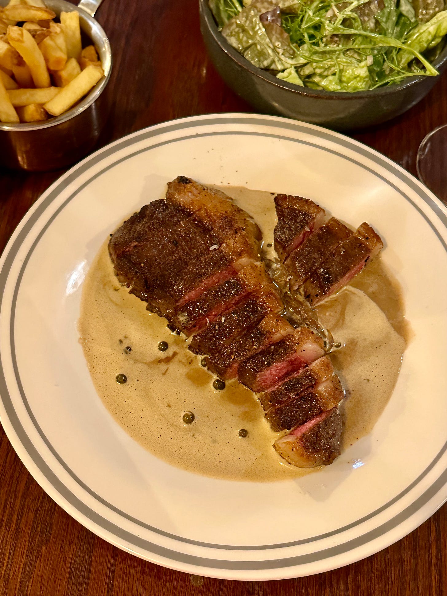 Steak au poivre at Forêt