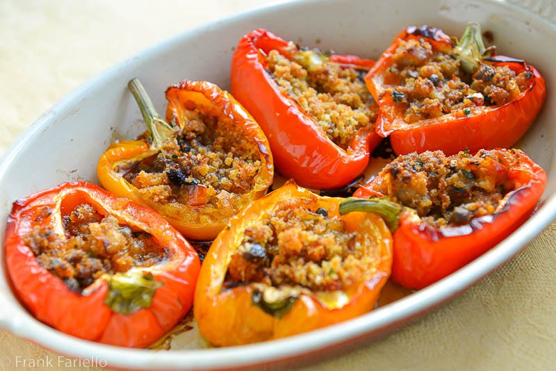 Peperoni imbottiti alla napoletana