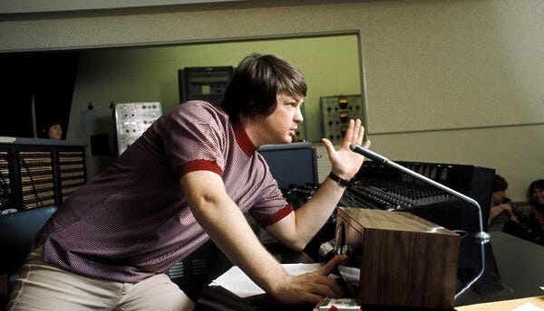 Brian Wilson, Songwriter and Leader of the Beach Boys, Dies at 82 - The New  York Times