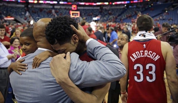 anthony davis hugging pelicans coach monty williams for playoffs nba 2015 anthony davis hugging pelicans coach monty williams for playoffs nba 2015