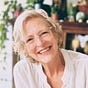 Julie Gray's avatar