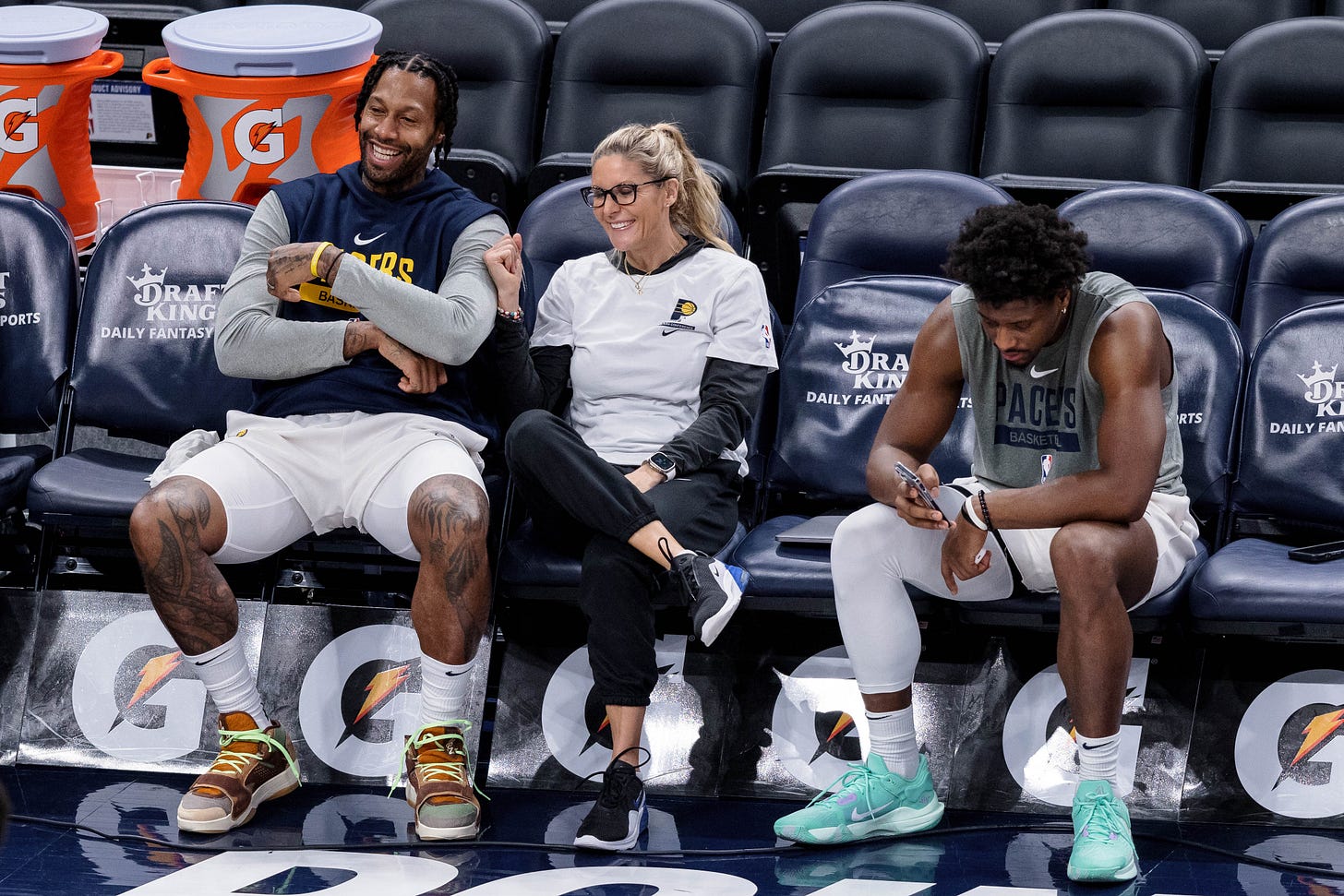 James Johnson jokes around with assistant coach Jenny Boucek before his pre-game individual shooting session. (Photo: Ron/ChinaPacers) James Johnson jokes around with assistant coach Jenny Boucek before his pre-game individual shooting session. (Photo: Ron/ChinaPacers)