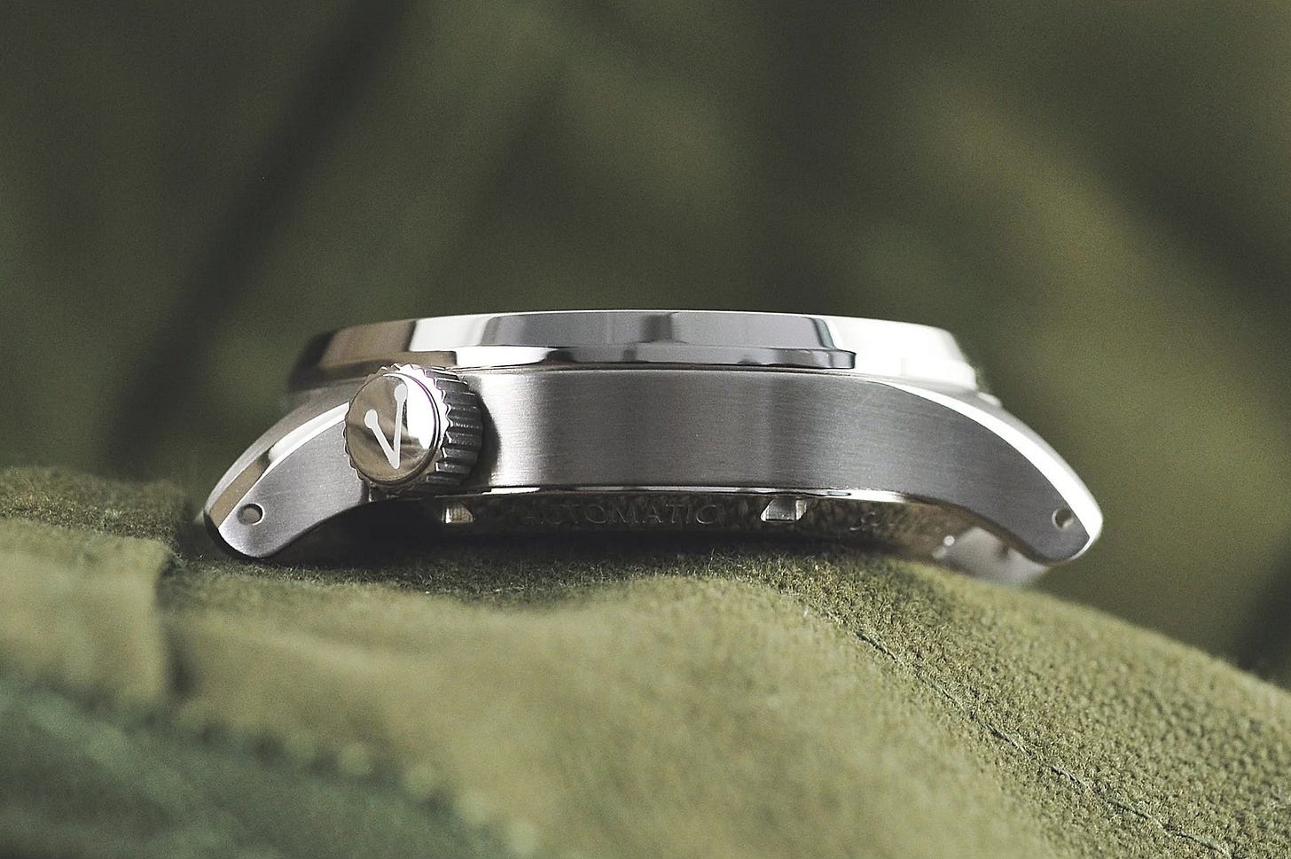 Vario 1945 D12 tool watch