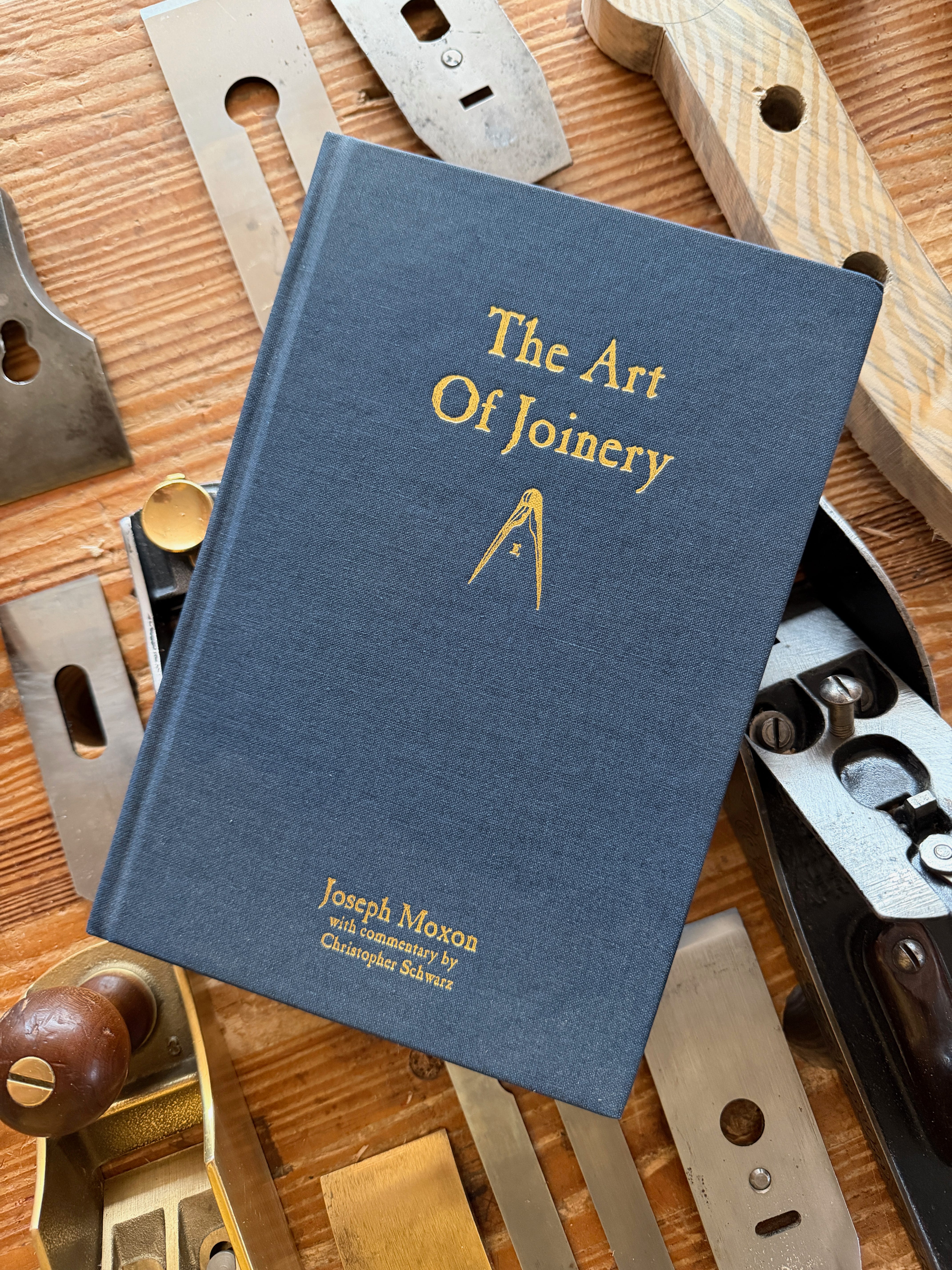 洋書 Moving into Mass Customization Swag Week No. 4: Our First Book - by Christopher Schwarz