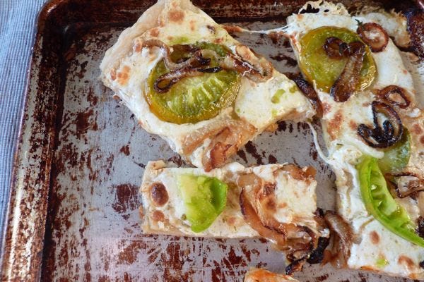 whole green tomato pizza