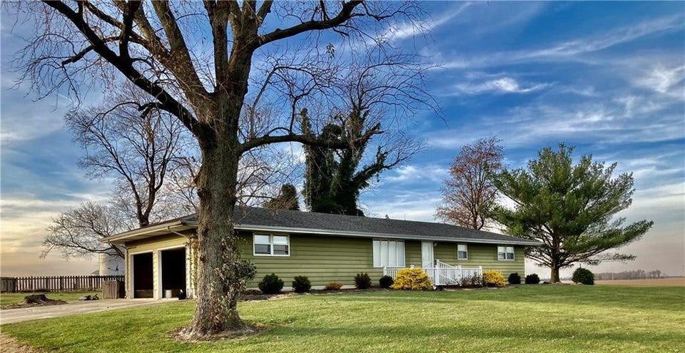 Greenup, IL Real Estate - Greenup Homes for Sale | realtor.com®