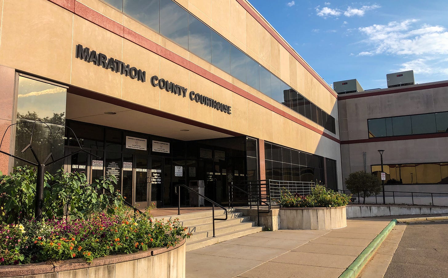 marathon county courthouse