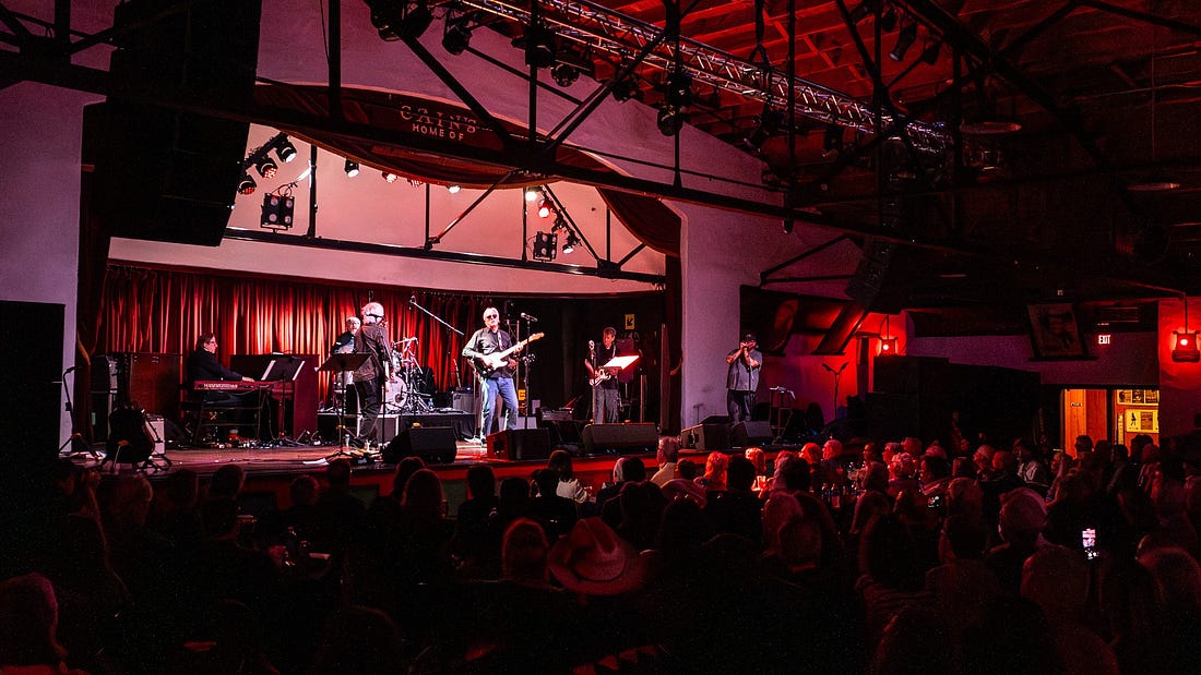 No photo description available.