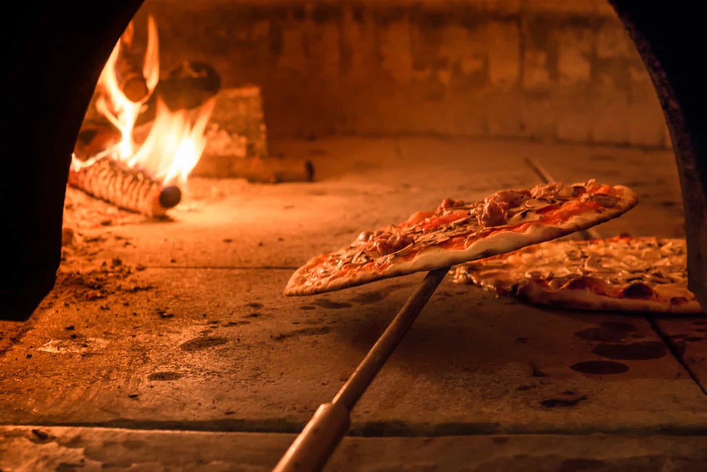 America Loves Pizza: Some Surprising Facts About American Pizza Consum - Incredible Bags America Loves Pizza: Some Surprising Facts About American Pizza Consum - Incredible Bags