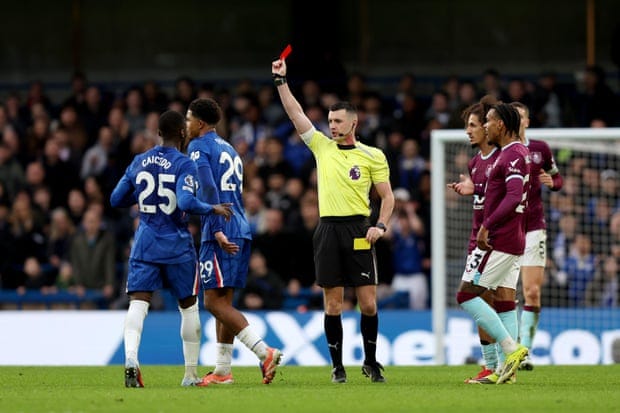 Flemming earns last-gasp draw for Burnley after Chelsea's Fofana sees red |  Premier League | The Guardian