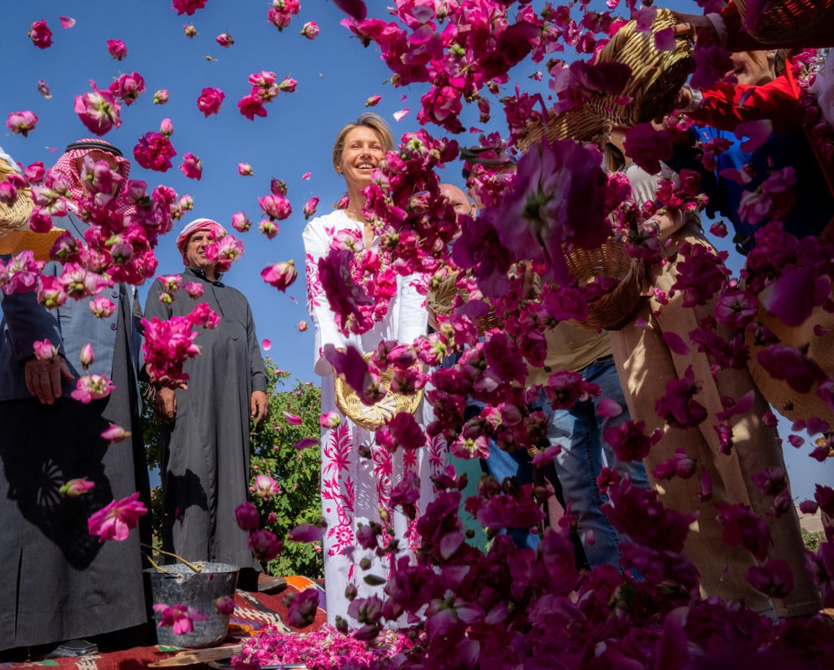 Syrian First Lady, Asma Al Assad at Rose Festival 🌹 | Vanessa Beeley