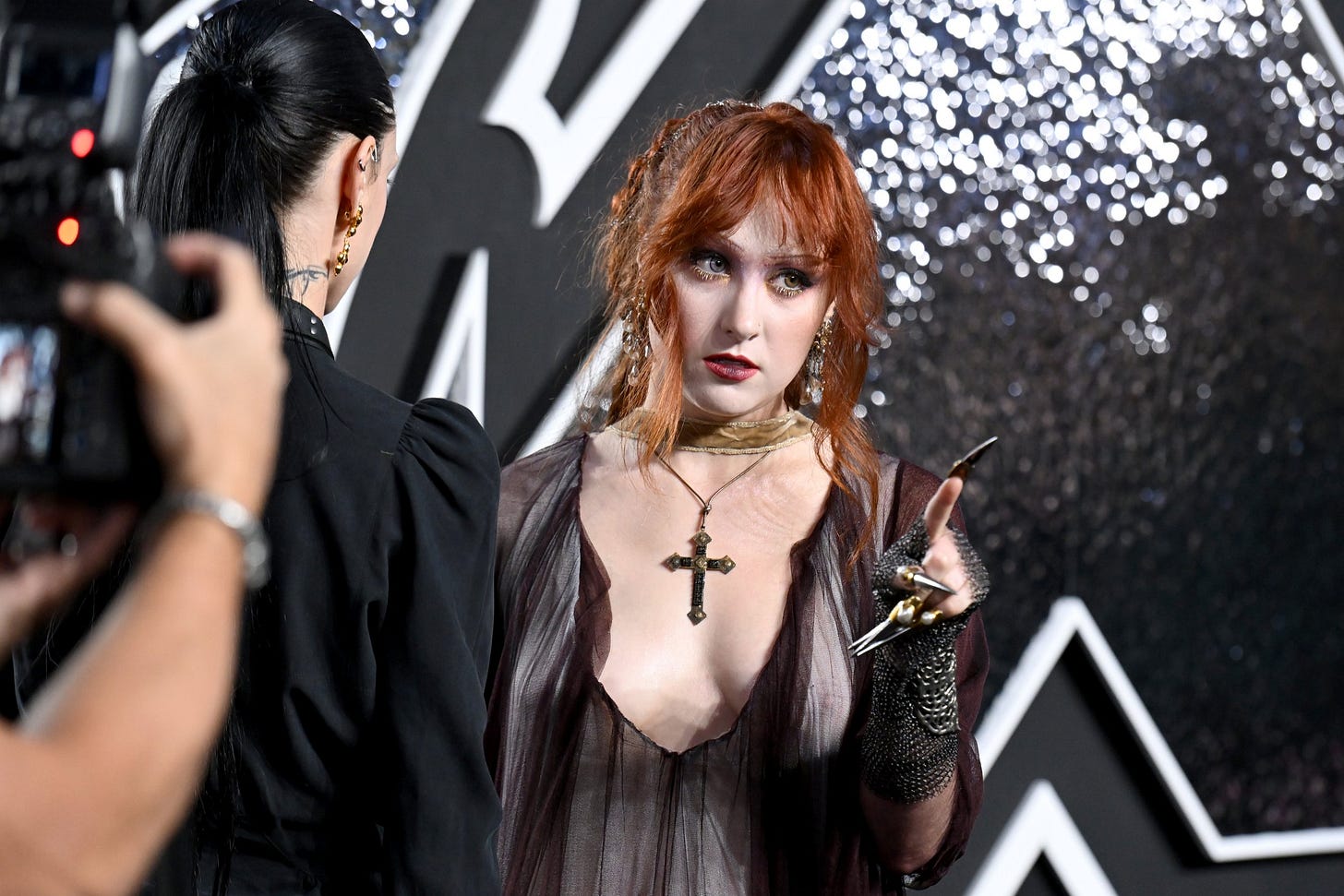Chappell Roan fans hope she continues 'yelling at men' after fiery VMAs  confrontation | Metro News