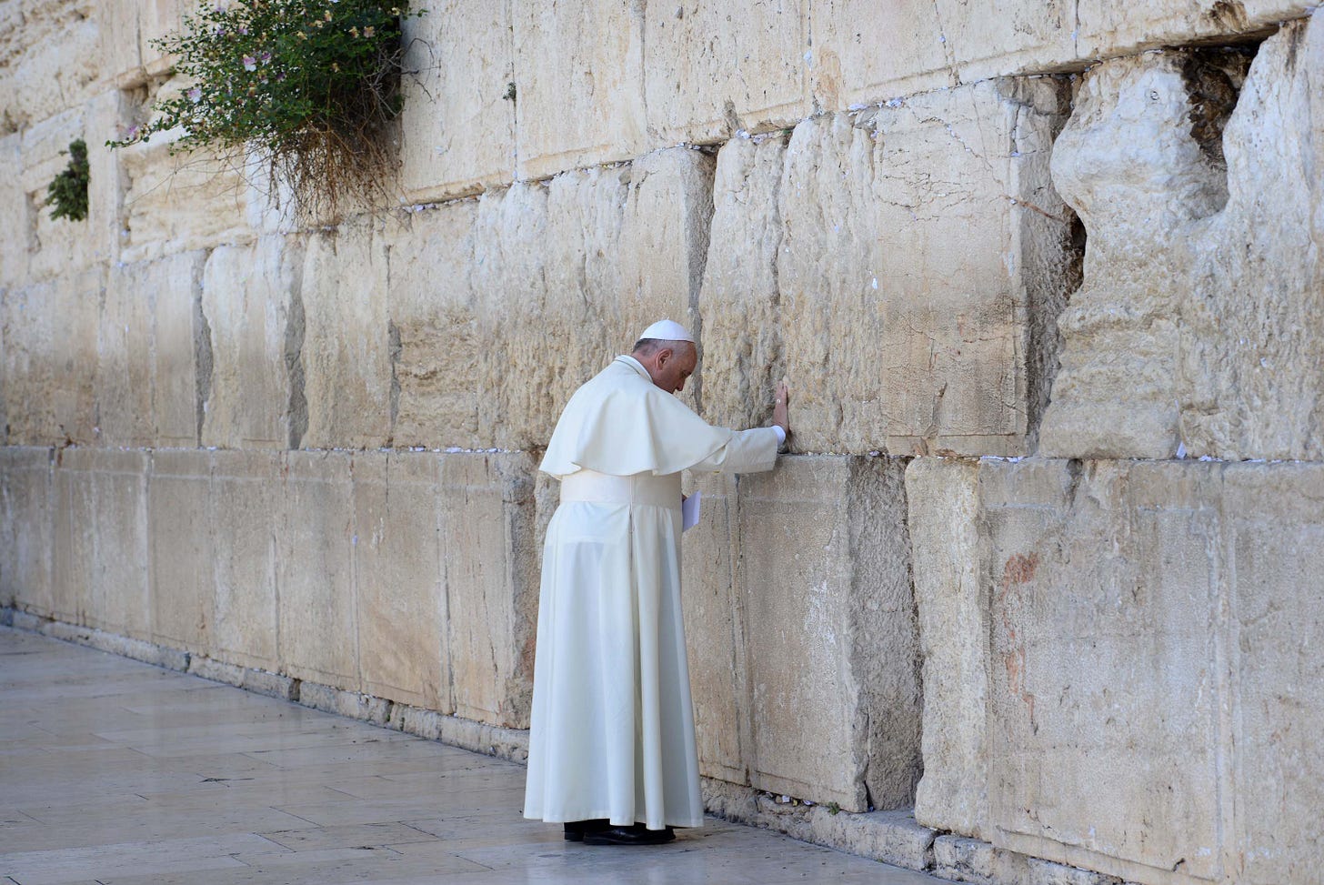 The Pope Francis at the Western Wall - Israel Government Tourist Office The Pope Francis at the Western Wall - Israel Government Tourist Office