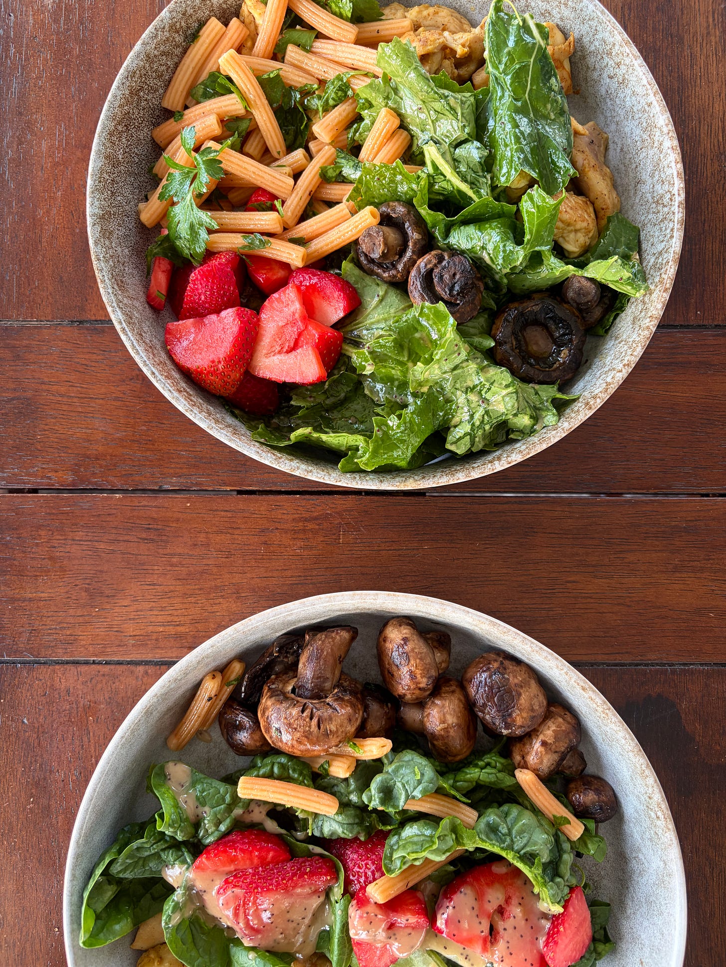Strawberry spinach poppyseed power bowls