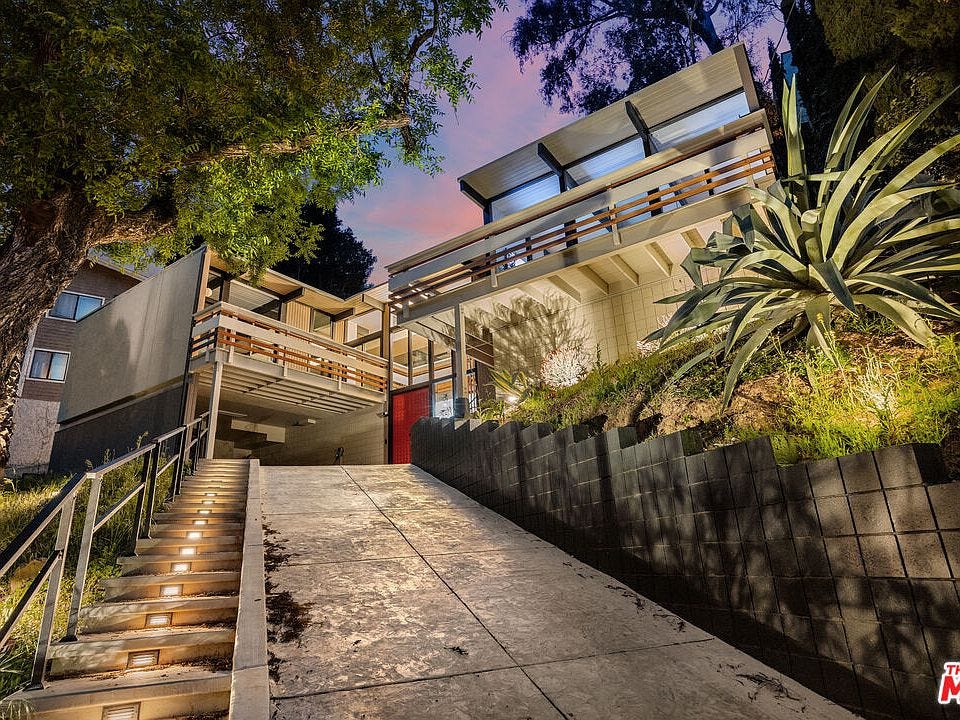 1st image of 3905 Pacheco Dr