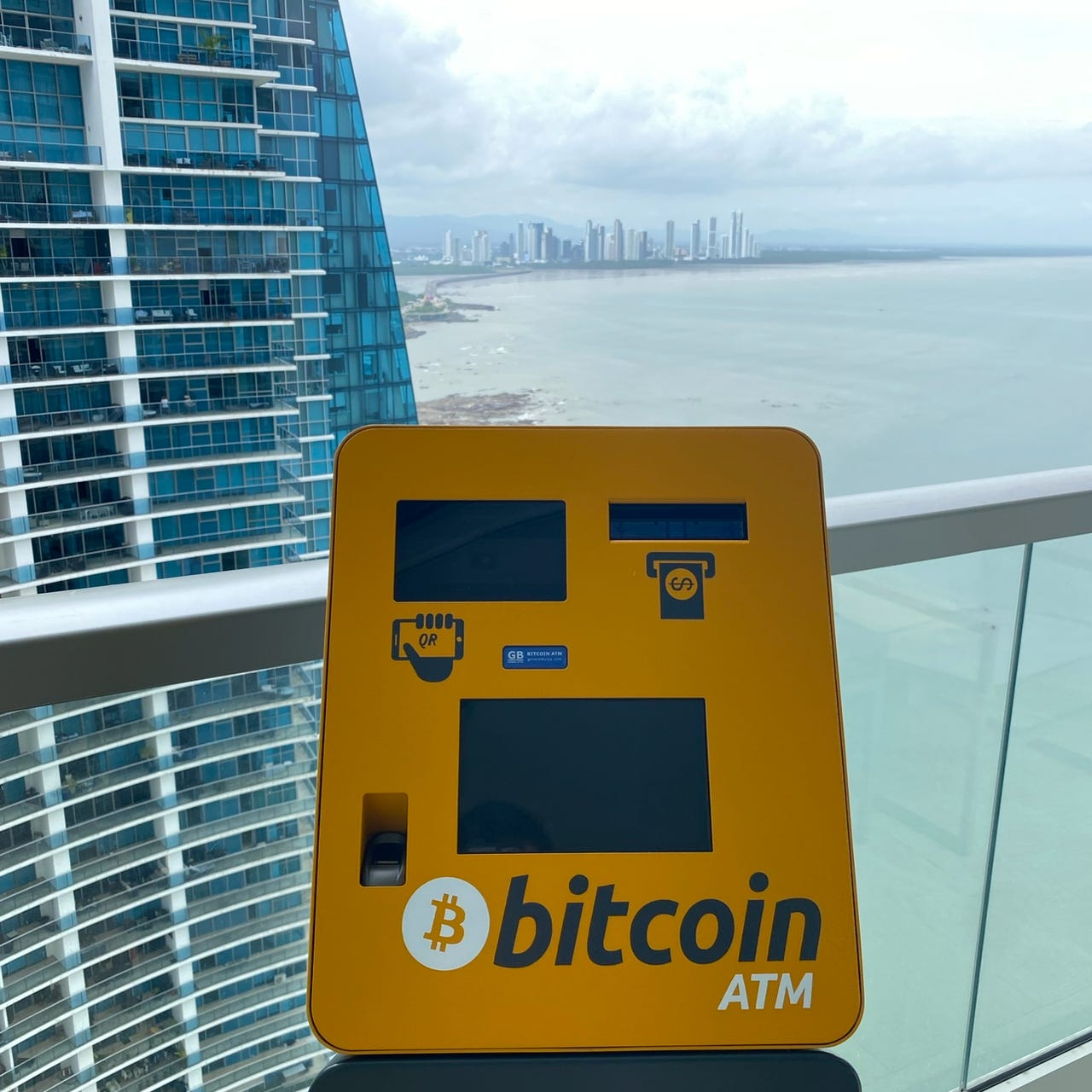 Cajero de bitcoin en panama (97) foto