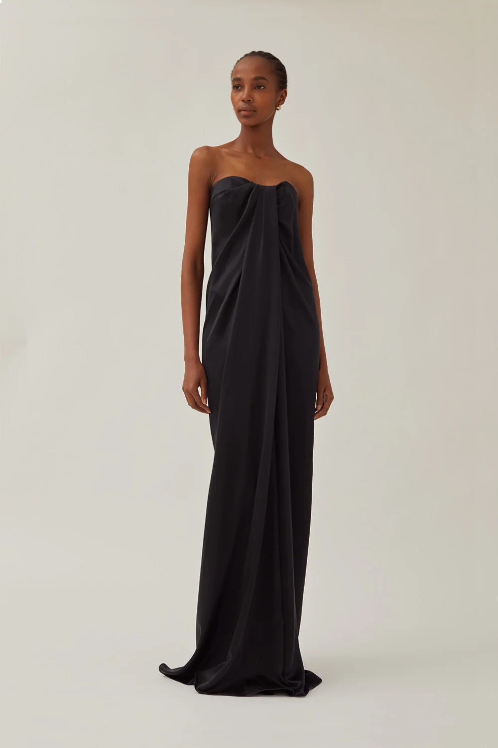 Best dressed guest - by Rachel Cohen - The Ray List