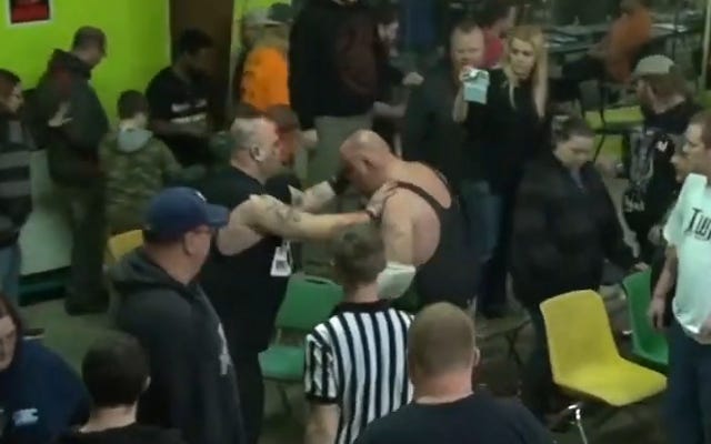 [Screenshot: Boodrow and Freakshow brawl in crowd]