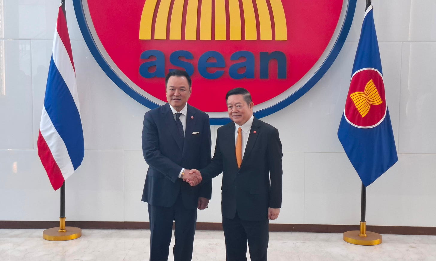 ASEAN Secretary-General Kao Kim Hourn welcomes Thai Prime Minister Anutin Charnvirakul upon his arrival at the ASEAN Headquarters in Jakarta ASEAN Secretary-General Kao Kim Hourn welcomes Thai Prime Minister Anutin Charnvirakul upon his arrival at the ASEAN Headquarters in Jakarta