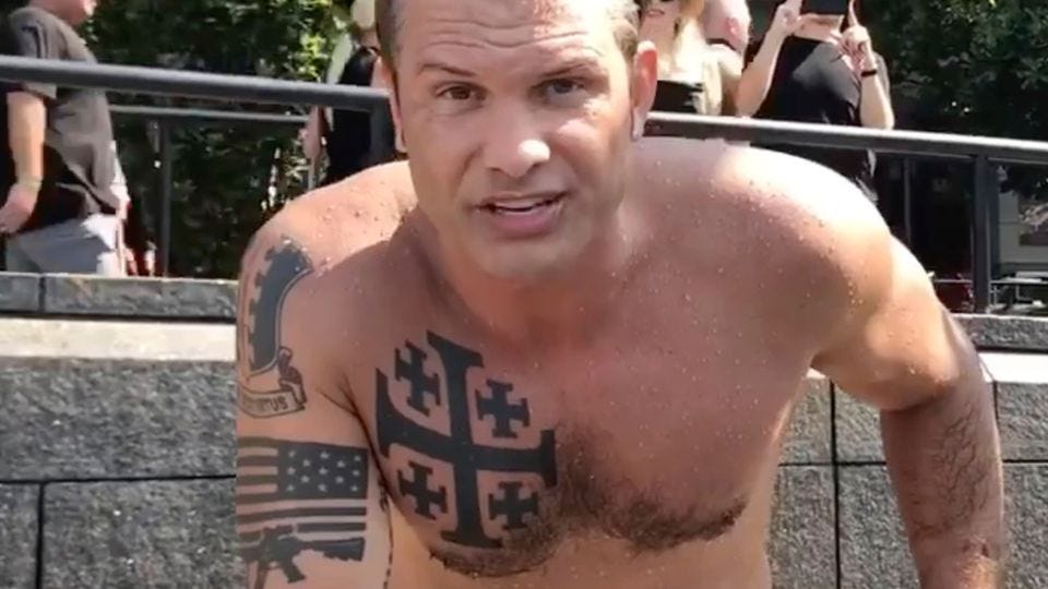 Donald Trump nominiert Pete Hegseth: Haben seine Tattoos eine rechtsradikale Botschaft? - DER SPIEGEL Donald Trump nominiert Pete Hegseth: Haben seine Tattoos eine rechtsradikale Botschaft? - DER SPIEGEL