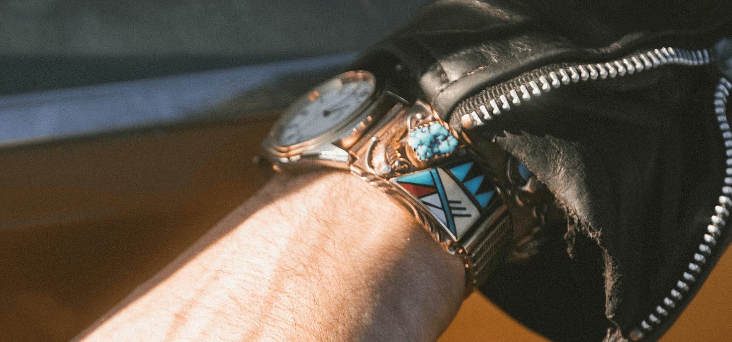 Leather jacket with zipper at the wrist Leather jacket with zipper at the wrist