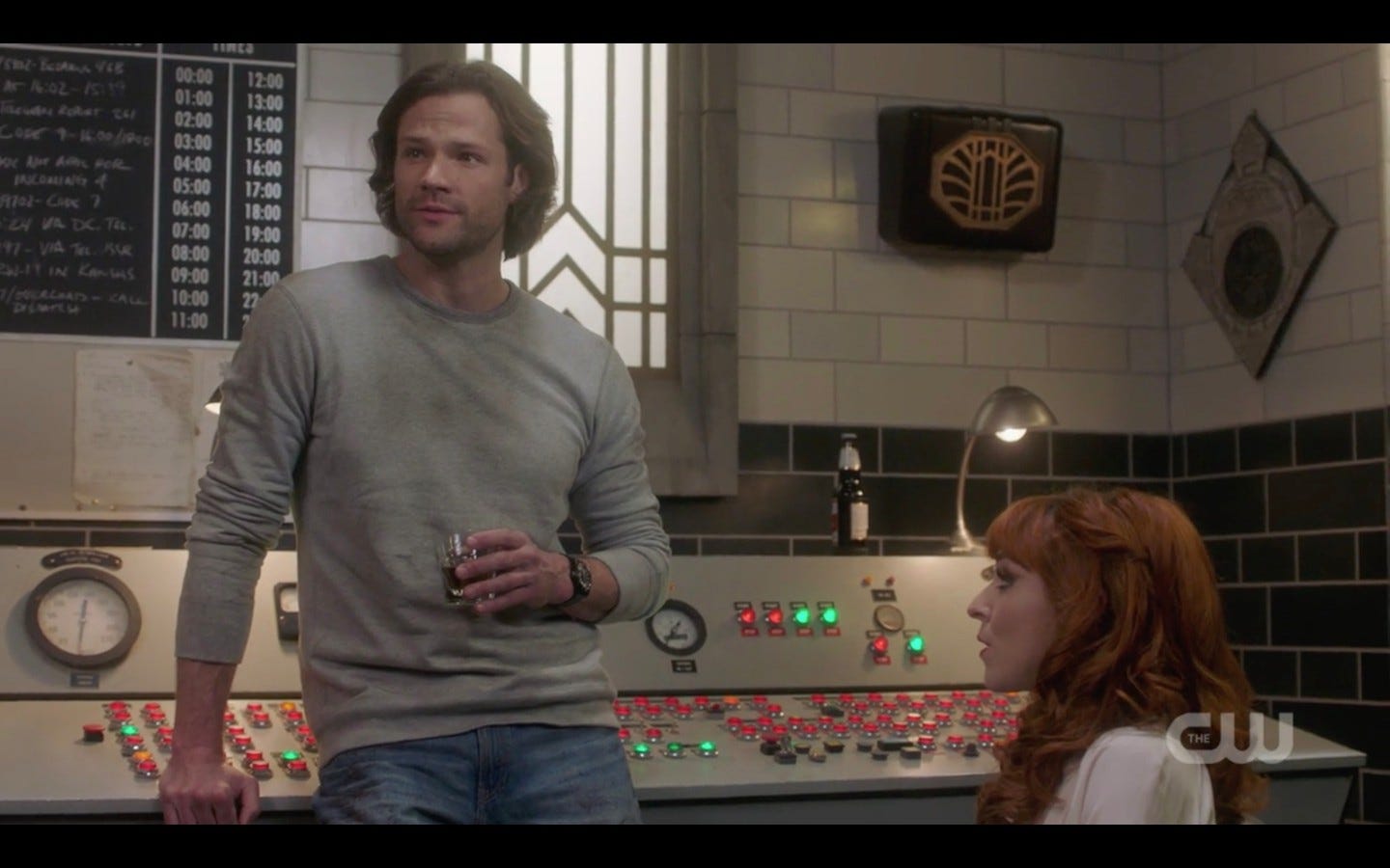 sam winchester gray shirt jeans with rowena supernatural exodus sam winchester gray shirt jeans with rowena supernatural exodus