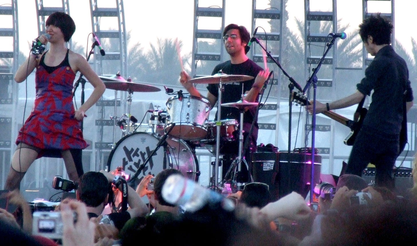 Yeah Yeah Yeahs - Wikipedia