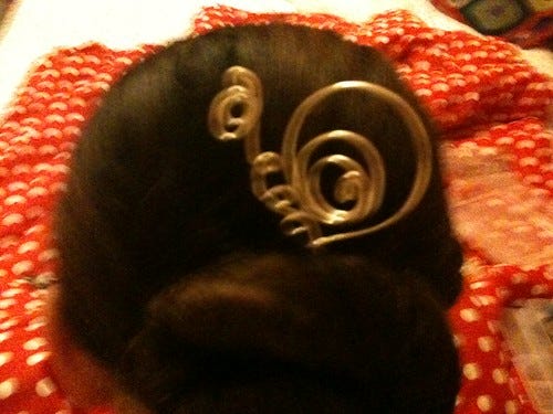Twisted wire hair stick Twisted wire hair stick