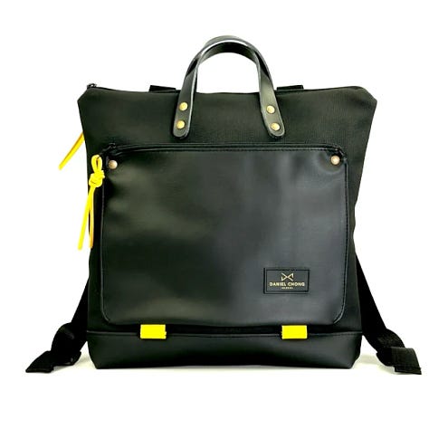 Artículos de diseño y útiles como mochilas, agentas, camisetas, juegos, marcos y calendarios a la venta en Gnomo