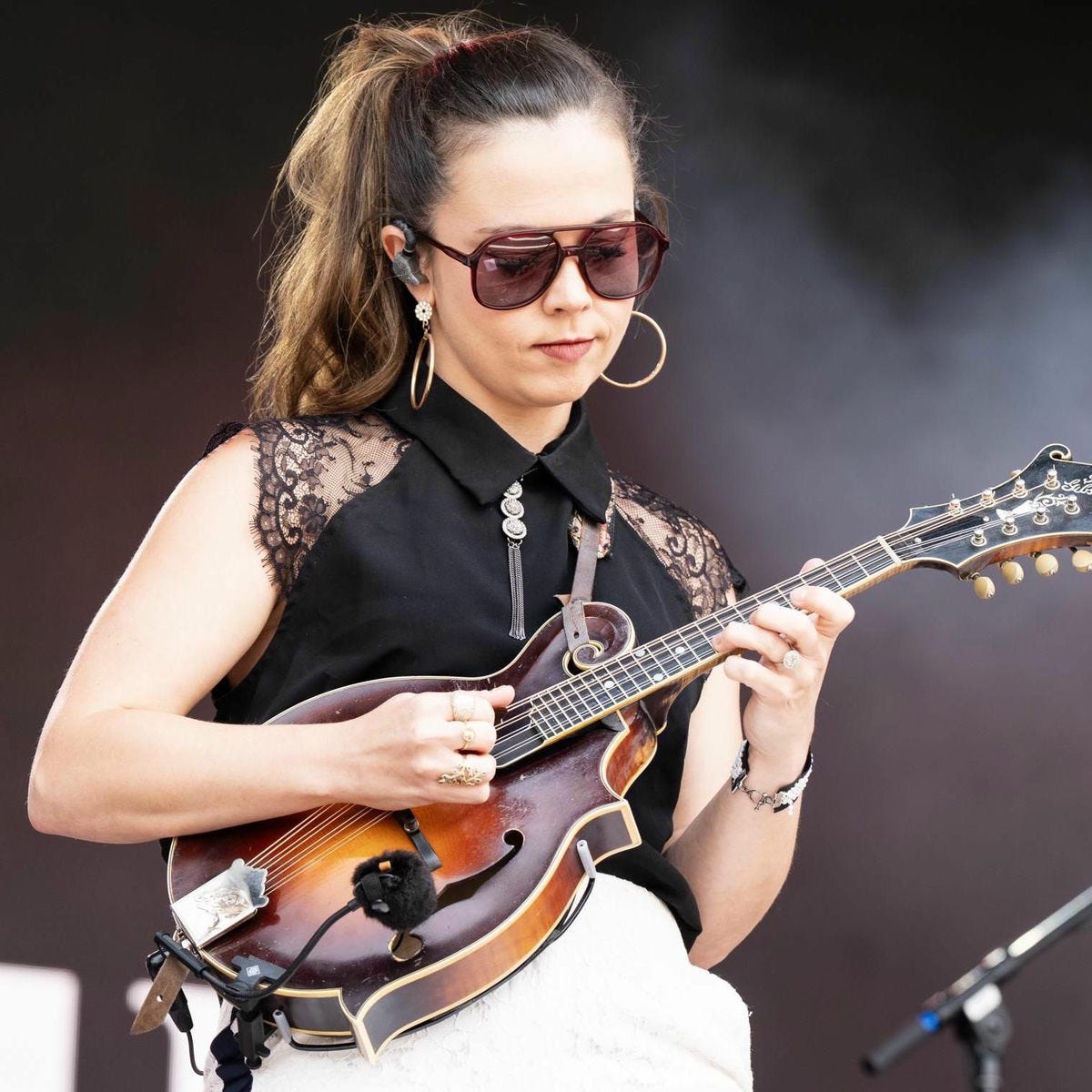 Sierra Hull: albums, songs, concerts | Deezer