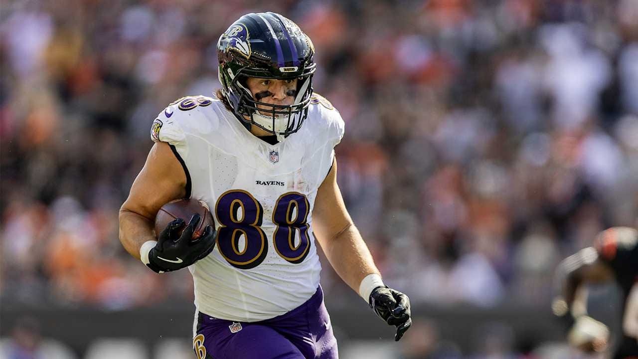 Charlie Kolar Suffers Broken Arm Against Chargers Charlie Kolar Suffers Broken Arm Against Chargers