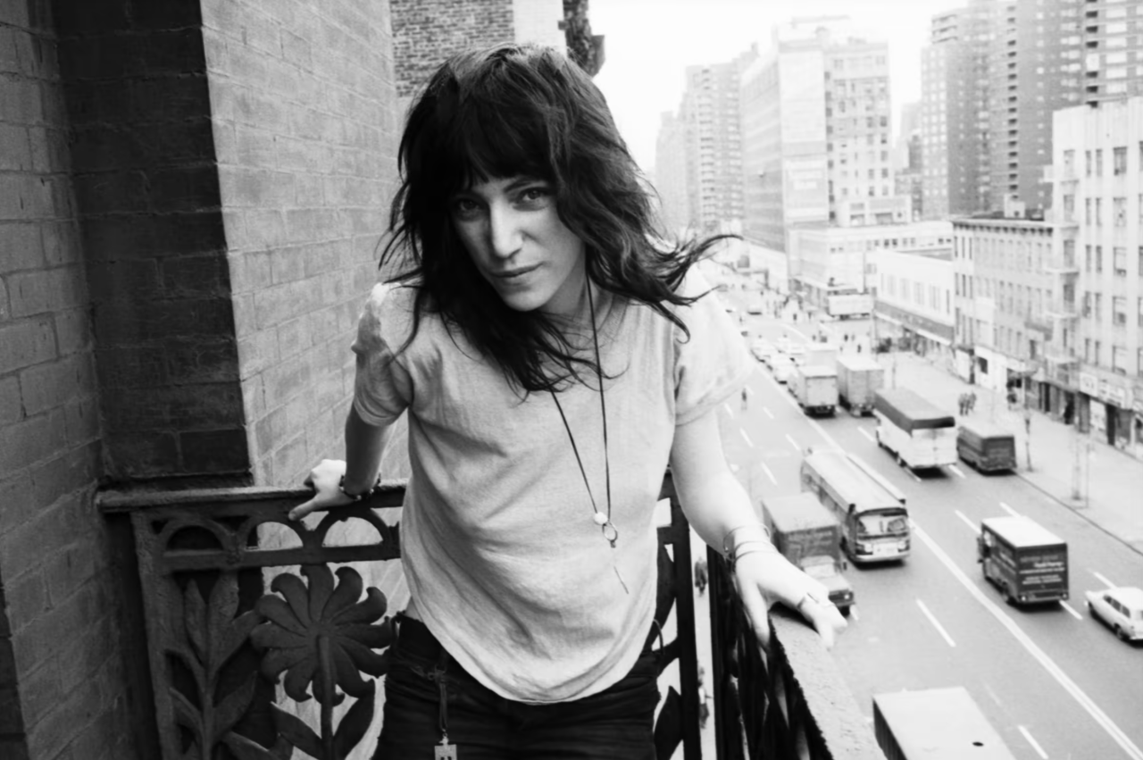 Patti Smith, Chelsea Hotel, Nova York (1971) : r/OldSchoolCool