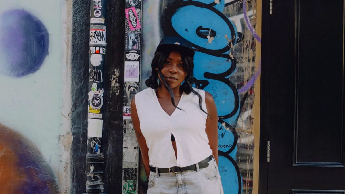Savannah Mathie SAVANNAH INTERVIEW - Laurie Charlesworth's Substack