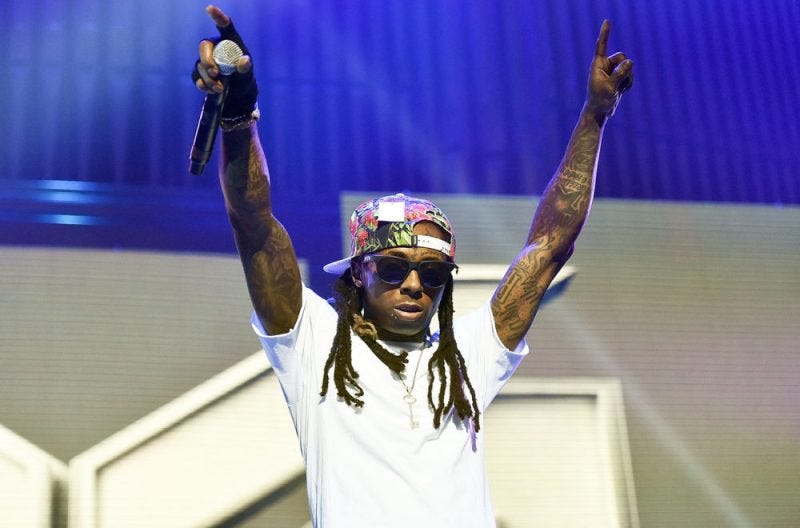 Lil Wayne seizure grounds plane and Ed O'Neil now knows who Britney Spears is 2016 images Lil Wayne seizure grounds plane and Ed O'Neil now knows who Britney Spears is 2016 images