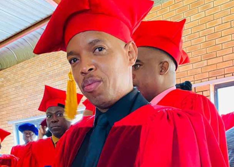 RIP: ZCC Mkhukhu musician Dr Kenny Makweng dies at 54 RIP: ZCC Mkhukhu musician Dr Kenny Makweng dies at 54