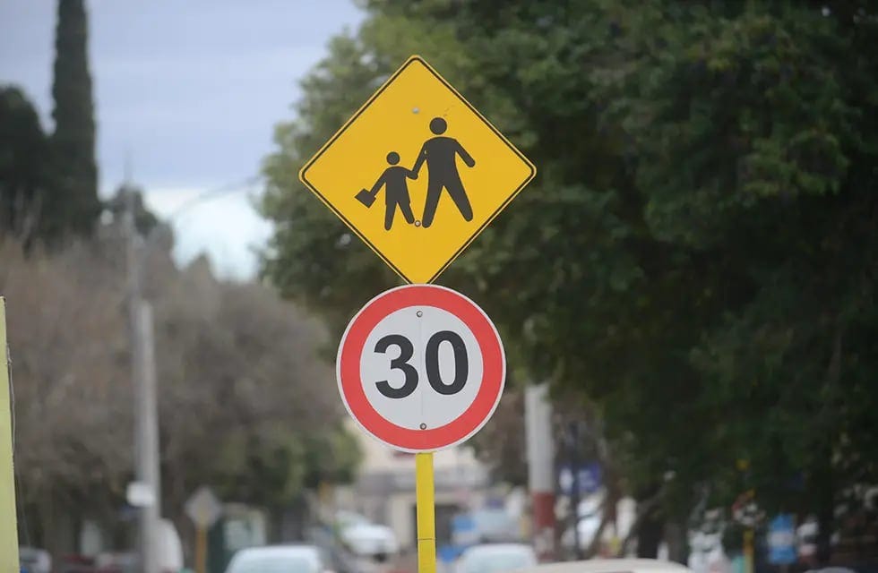 Debe invertirse en señalización vial