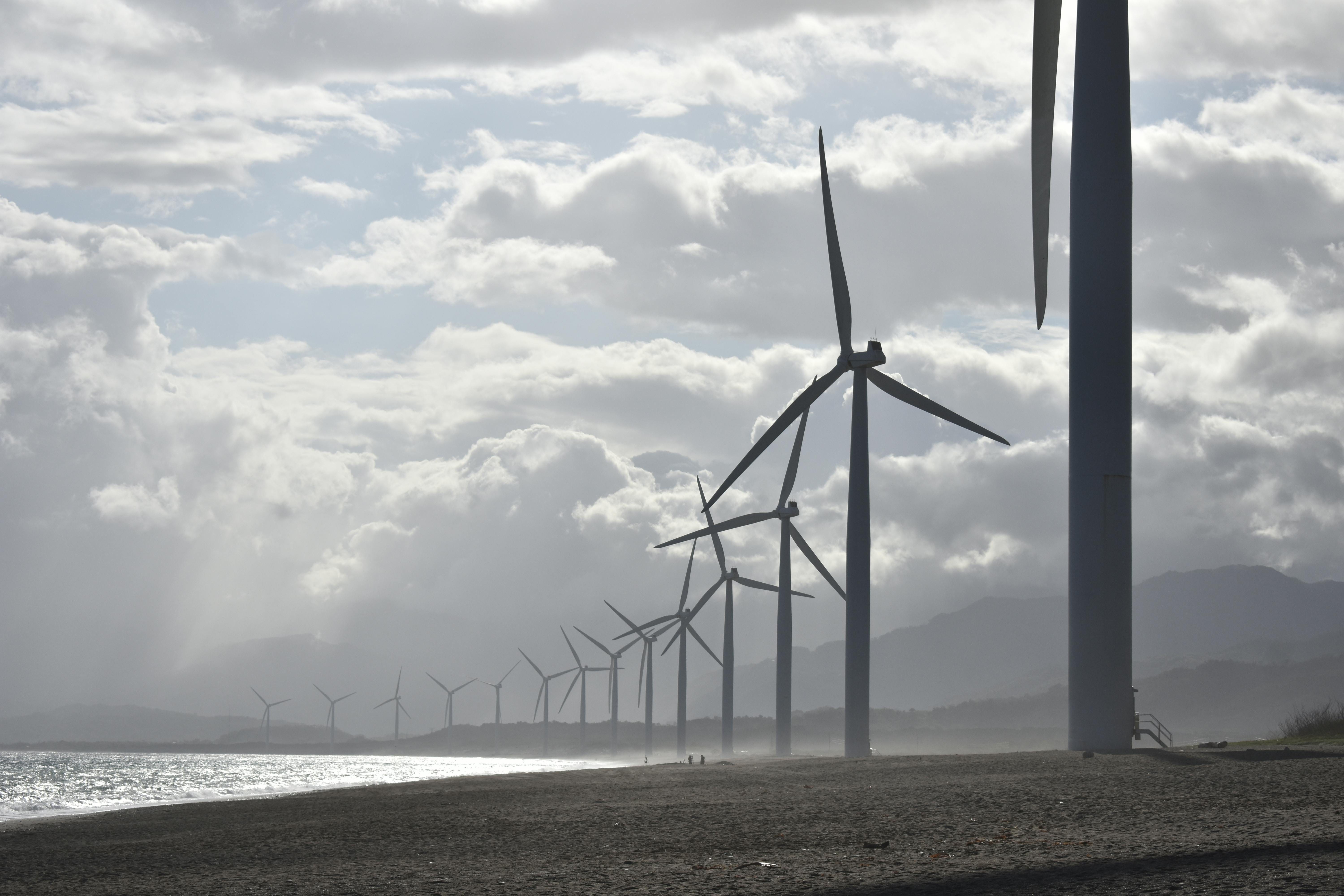 The Future of Wind Energy: Innovations in Turbine Technology and Design