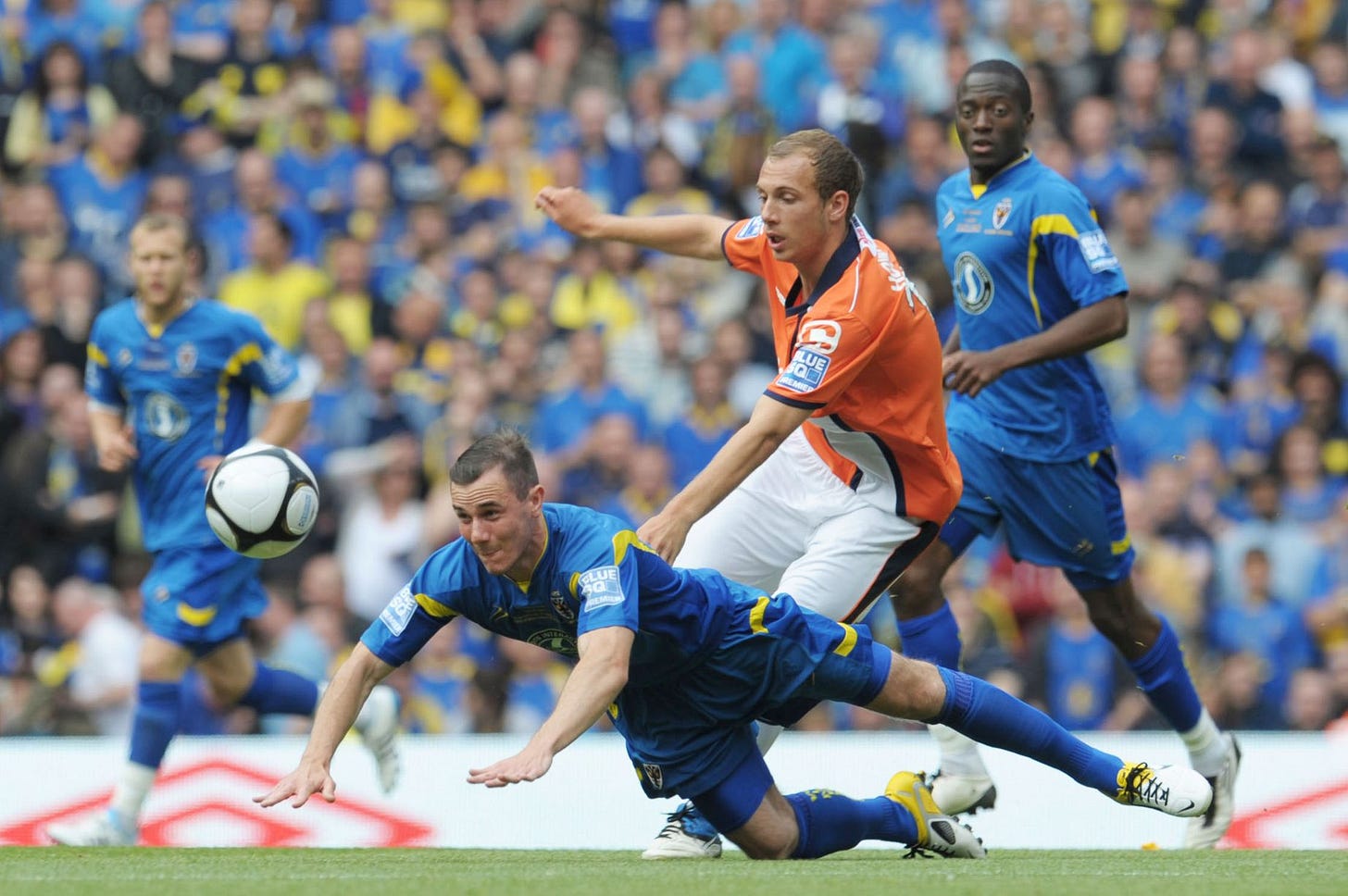 Conference Premier Play Off-Final 2011: AFC Wimbledon v Luton - MyLondon