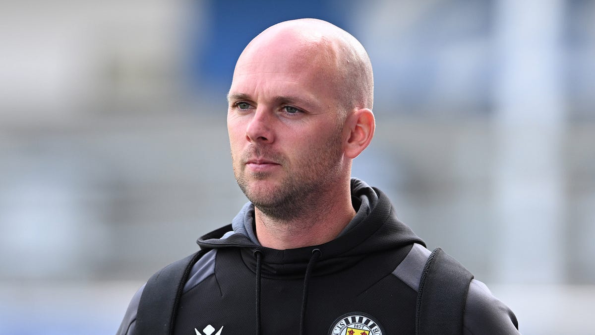 Craig McLeish delivers St Mirren belief message, on being 'horrible' to play against & Killian Phillips transfer interest