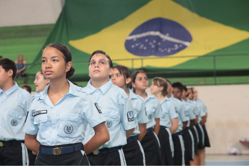 A indEscolas cívico-militares no estado de SP