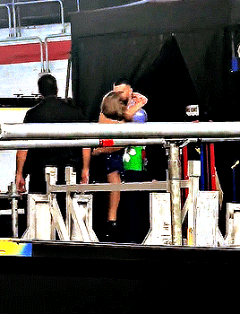 tell them stories } — TAYLOR SWIFT & TRAVIS KELCE The Eras Tour in...