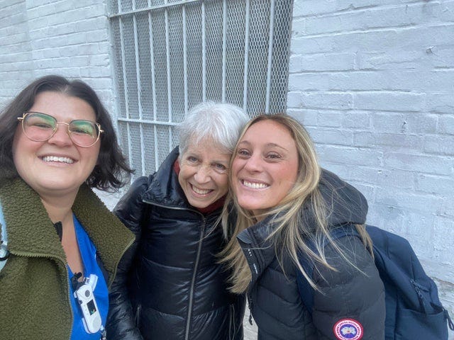 A woman's heart suddenly stopped. Two passing nurses saved her life. - CBS  News