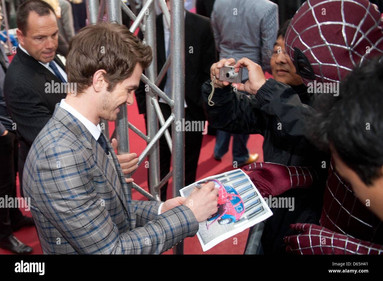 Actor Andrew Garfield attends the German premiere of his new movie "The  Amazing Spider-Man" and signs autographs at Cinestar Sony Center in Berlin,  Germany, 20 June 2012. The 3D movie opens on