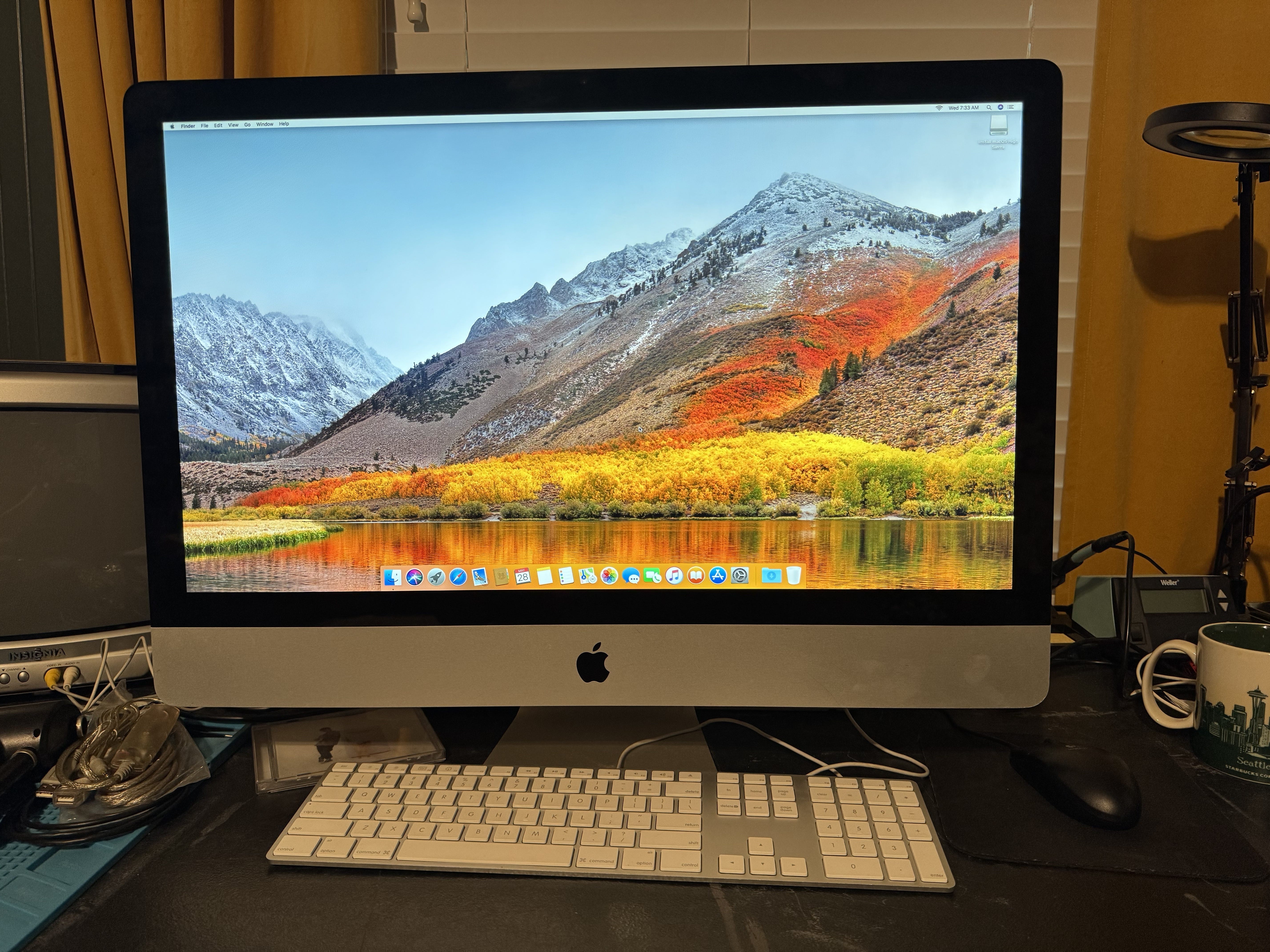 Let's Upgrade a 2010 iMac! - The Retro Millennial